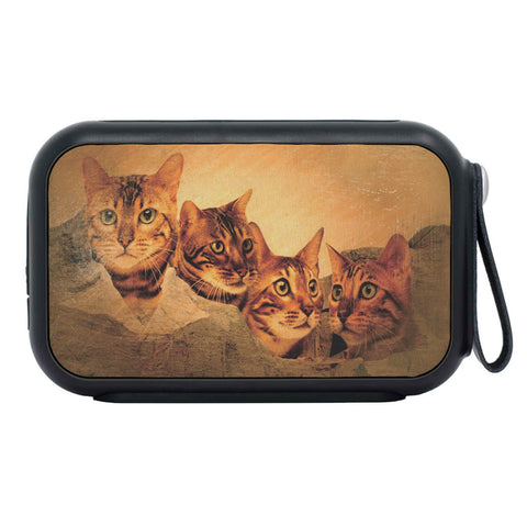 Bangle Cat Vintage Art On Mount Rushmore Print Bluetooth Speaker