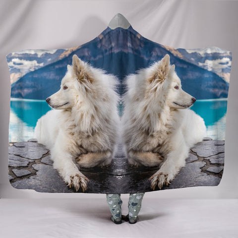 Samoyed Dog Nature Print Hooded Blanket